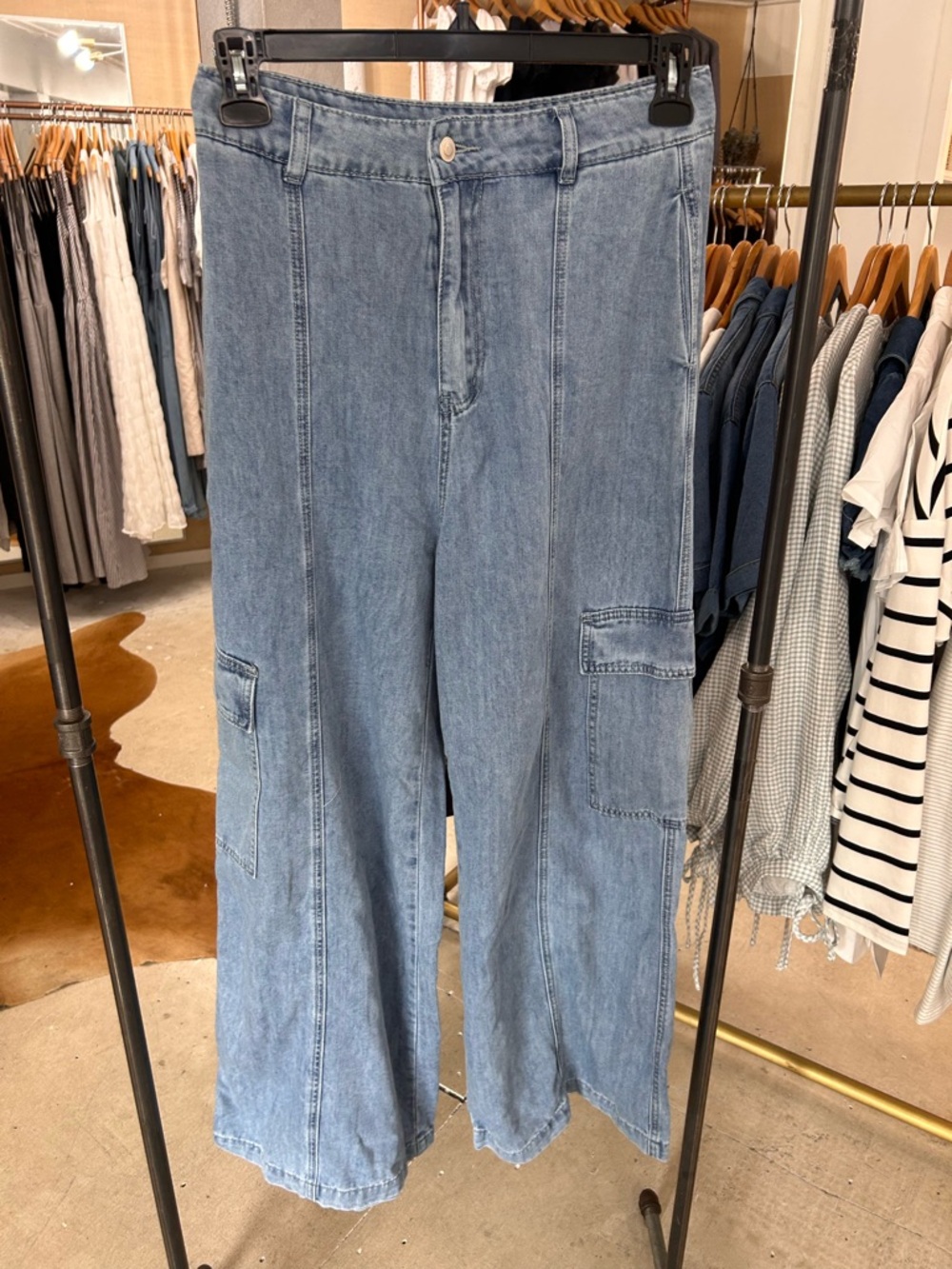Priv - Jeans NWT Large